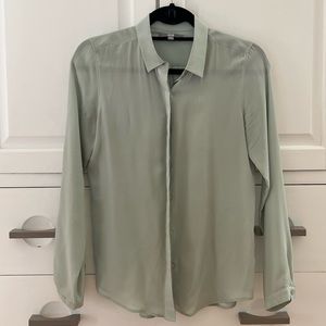 Uniqlo silky blouse, pale green, XS